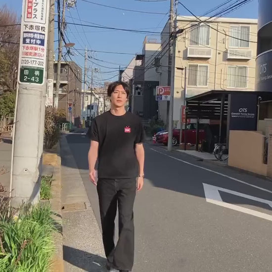 うちいくTVTシャツ 着用（後ろ）